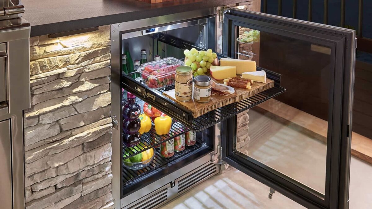 The Benefits of Owning an Outdoor Refrigerator and Shopping Advice